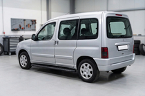 Citroen Berlingo 1996-2008 Progi Boczné Bosphorus Black (2 szt., Aluminium) zdjęcia 1