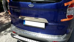 Ford Courier 2014-2023 Listwa chromowana nad tablicą rejestracyjną (stal nierdzewna) OmsaLine - Włoska Stal Nierdzewna zdjęcia 1