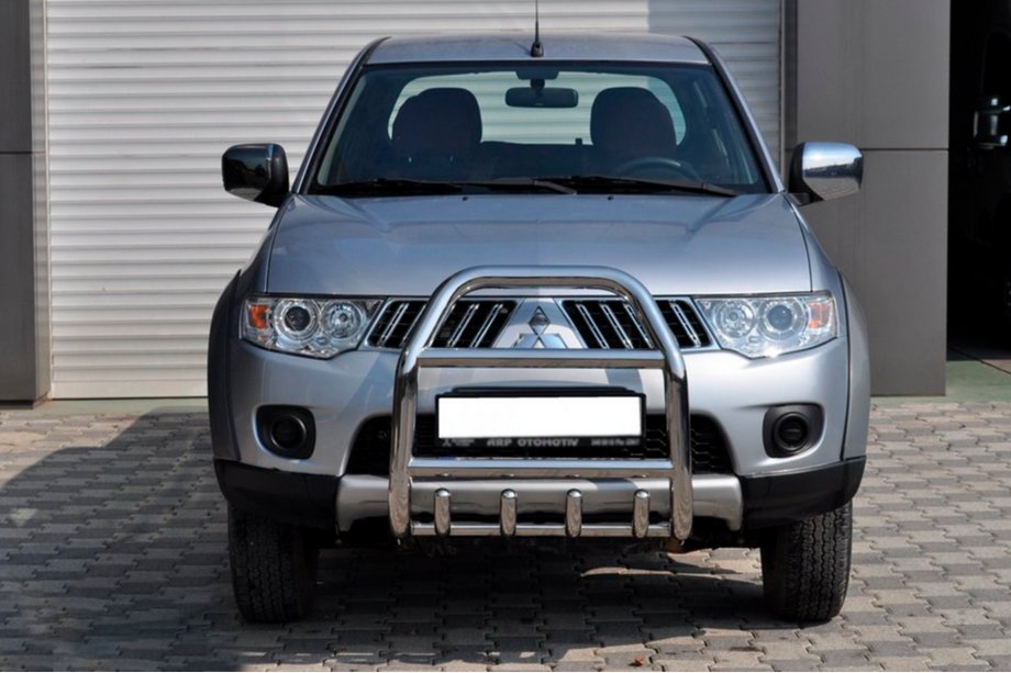 Mitsubishi L200 2006-2015 Pałąk Przedni QT007 (Stal Nierdzewna) Zdjęcia 3