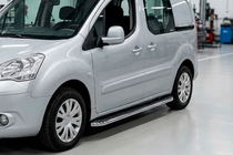 Peugeot Partner Tepee 2008-2018 Progi Boczne Maydos V1 (2 szt., Aluminium i Stal Nierdzewna) zdjęcia 1