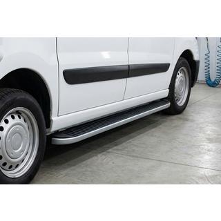 Progi Boczne Tayga Grey (2 szt., Aluminium) zdjęcia 1