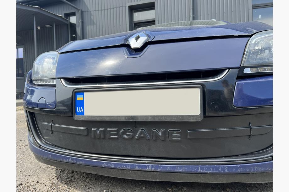 Renault Megane III 2009-2016 Zimowa zaślepka grilla (2009-2013, dolna) Zdjęcia 6