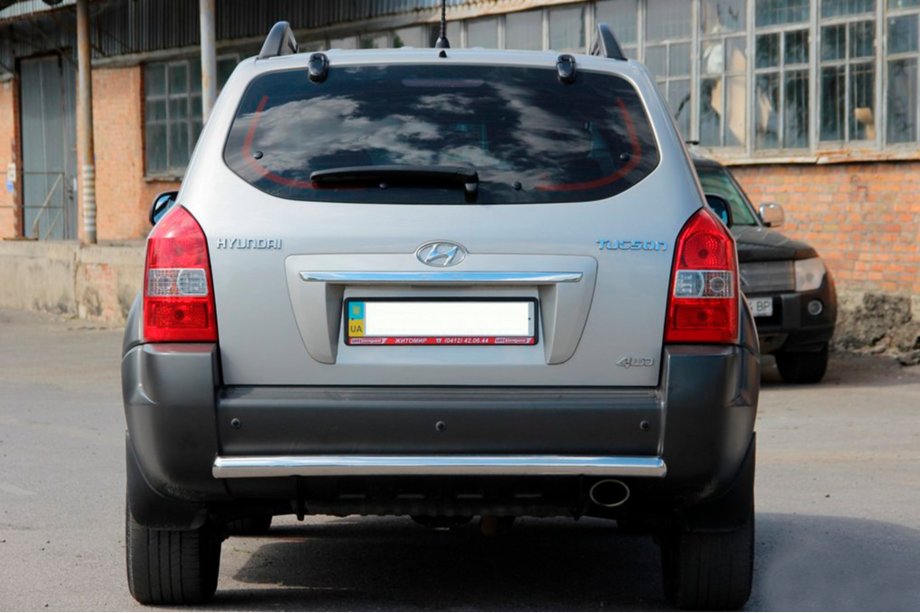 Hyundai Tucson JM 2004- Tylna Belka AK002 (Stal Nierdzewna) Image