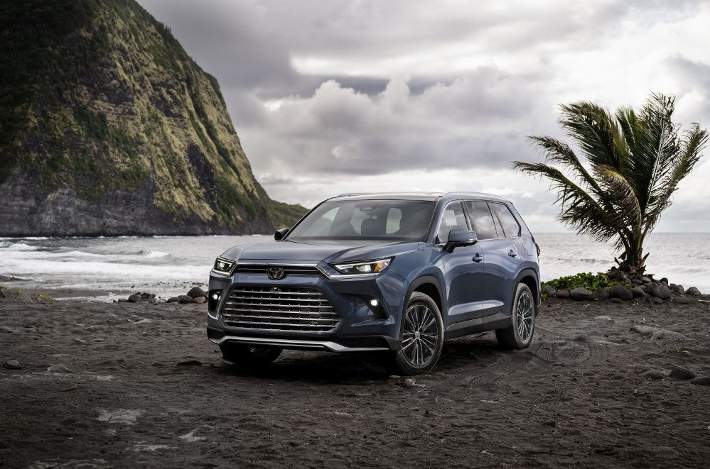 Recenzja Toyoty Grand Highlander: przestronny rodzinny crossover