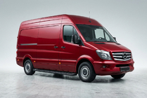 Mercedes Sprinter W906 2006–2018 Progi Boczné Allmond Black (2 szt., Aluminium) zdjęcia 1