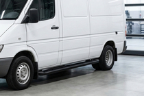 Volkswagen LT 1995-2006 Progi Boczné Allmond Black (2 szt., Aluminium) zdjęcia 1
