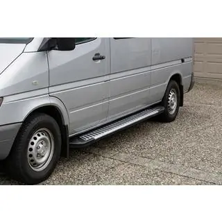 Progi Boczne Line (2 szt., Aluminium) zdjęcia 1