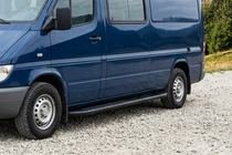 Volkswagen LT 1995-2006 Progi Boczné Bosphorus Black (2 szt., Aluminium) zdjęcia 1