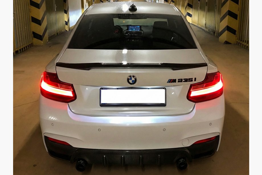BMW 2 Series F22/F23 2014-2021 Spojler M4-Style (do F22, czarny połysk) Image