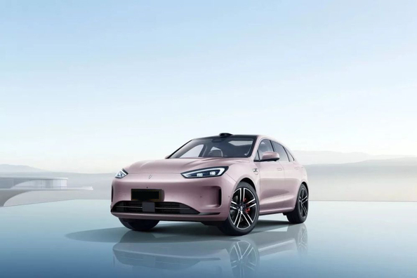 Recenzja elektrycznej wersji Aito M5 EV 2025