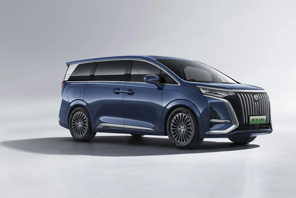 Recenzja Denza D9 EV: luksusowy elektryczny minivan