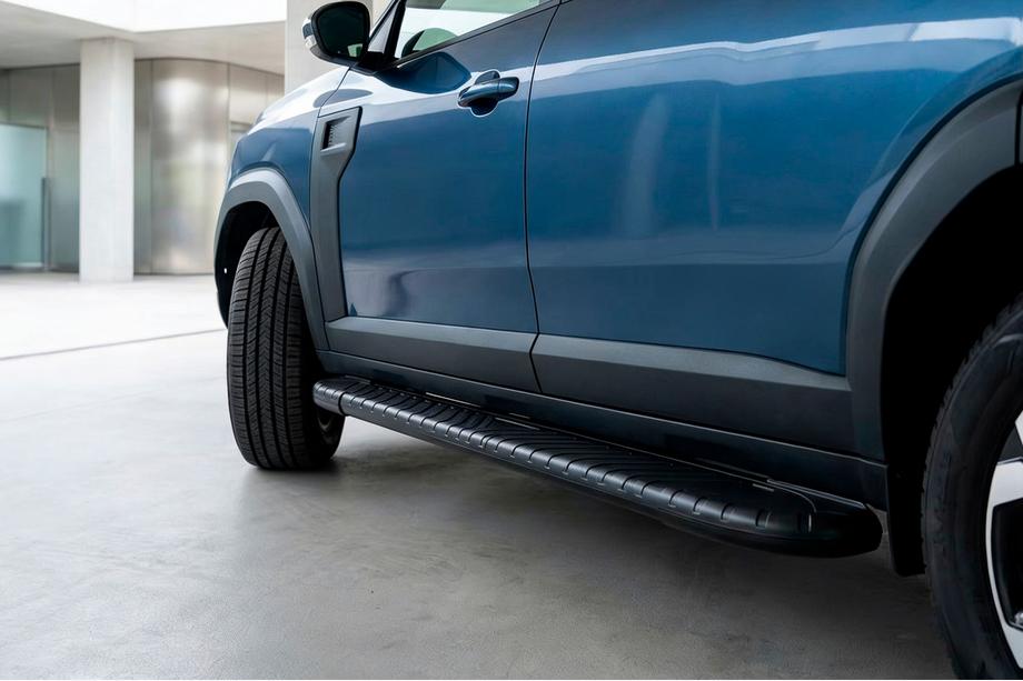 Dacia Duster 2024- Progi Boczne Bosphore Black (2 szt., Aluminium) Image