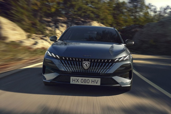 Recenzja Peugeota 308 SW 2025: Stylowy i praktyczny kombi