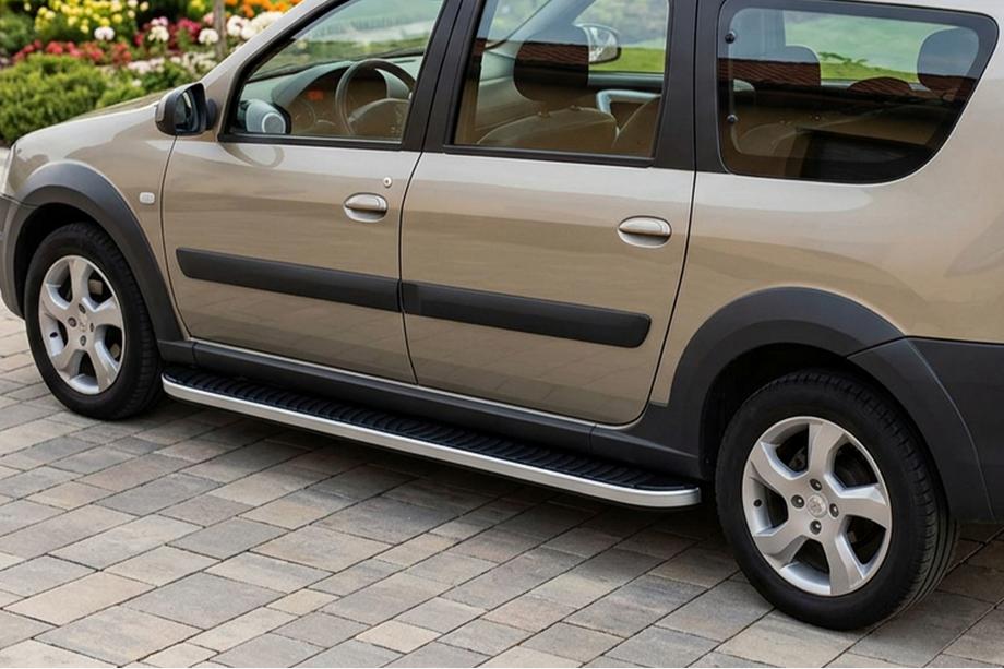 Dacia Logan MCV 2004-2014 Progi Boczné Tayga (2 szt., Aluminium) Image