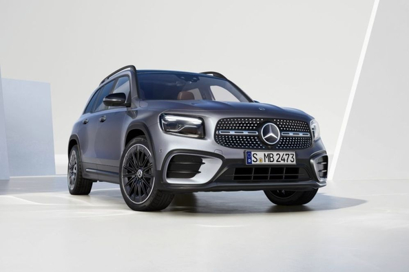 Recenzja Mercedesa-Benz klasy GLB: Odświeżony wygląd kompaktowego SUV-a klasy premium