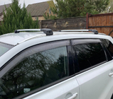 Suzuki Vitara 2015- Bagażnik dachowy (belki poprzeczne) na zintegrowane relingi zamykany na klucz WingCarrier V2 (2 szt.) zdjęcia 1
