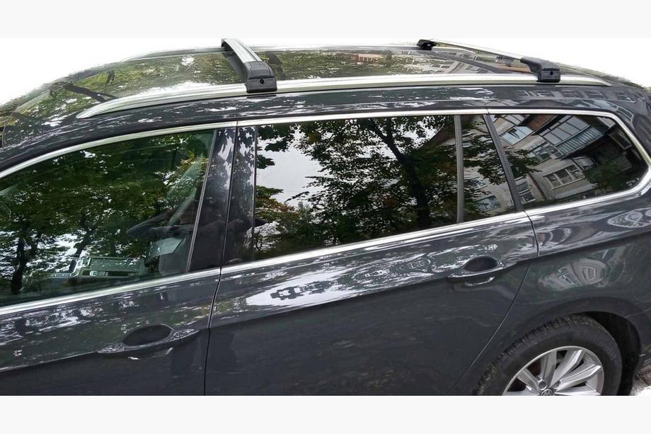 Volkswagen Passat B8 2015-2023 Bagażnik dachowy (belki poprzeczne) na zintegrowane relingi zamykany na klucz WingCarrier V2 (2 szt.) Image