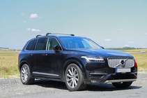 Volvo XC90 2015- Bagażnik dachowy (belki poprzeczne) na zintegrowane relingi zamykany na klucz WingCarrier V2 (2 szt.) zdjęcia 1