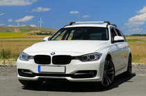 BMW 5 Series F10/F11 2010–2016 Bagażnik dachowy (belki poprzeczne) na zintegrowane relingi zamykany na klucz WingCarrier V2 (2 szt.) Szary zdjęcia 20