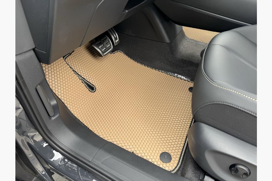 Volkswagen ID. UNYX 2024- Gumowe Dywaniki Carsuit (Beżowe) Image