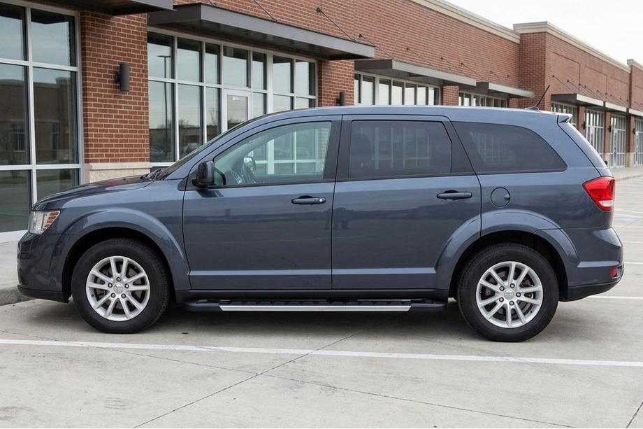 Fiat Freemont 2011-2016 Progi Boczné RedLine V1 (2 szt., Aluminium) Image