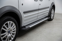 Ford Connect 2006–2009 Progi Boczne Line (2 szt., Aluminium) zdjęcia 1