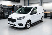 Ford Courier 2014-2023 Progi Boczné Bosphorus Black (2 szt., Aluminium) zdjęcia 1