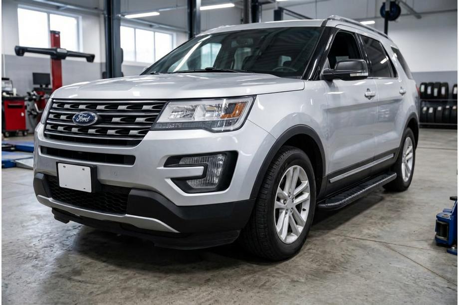 Ford Explorer 2011-2019 Progi Boczné Bosphorus Black (2 szt., Aluminium) Image