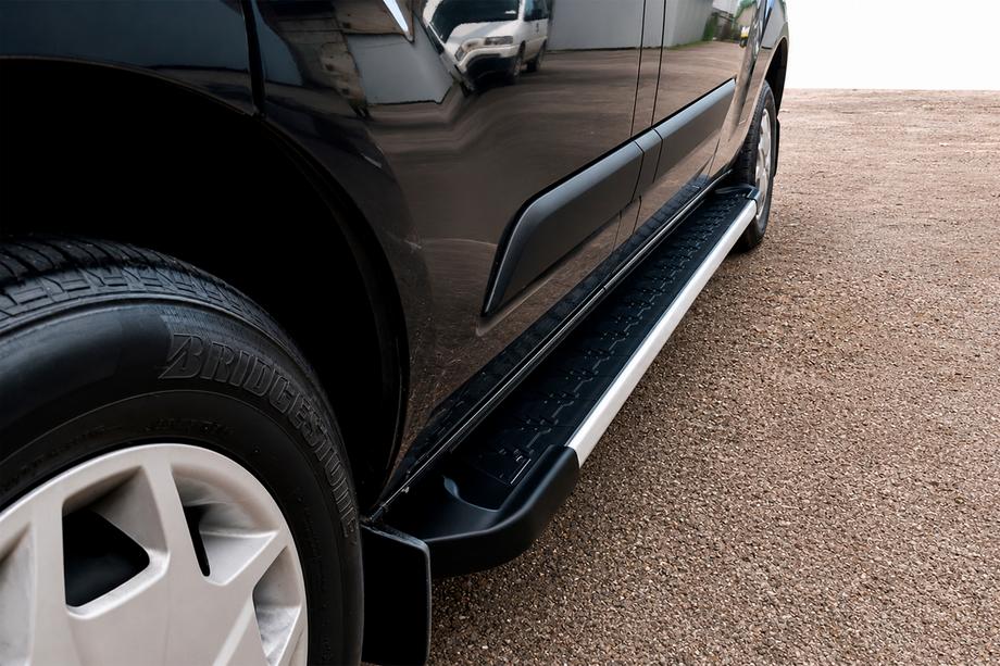 Ford Custom 2013-2022 Progi Boczné RedLine V1 (2 szt., Aluminium) Image