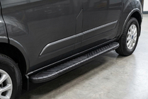 Ford Custom 2013-2022 Progi Boczné Bosphorus Black (2 szt., Aluminium) zdjęcia 1