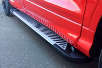 Ford Kuga/Escape 2013-2019 Progi Boczne Line (2 szt., Aluminium) zdjęcia 2