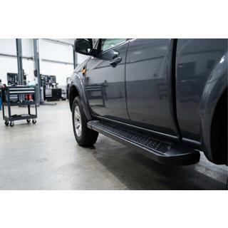 Progi Boczné Allmond Black (2 szt., Aluminium) zdjęcia 1