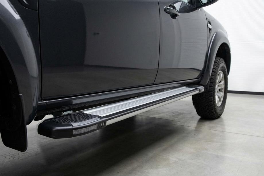 Ford Ranger 2007-2011 Progi Boczné Rainbow (2 szt., Aluminium) Image