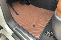 Toyota Land Cruiser 200 2007-2021 Gumowe dywaniki Carsuit (2007-2012, brązowe) zdjęcia 1