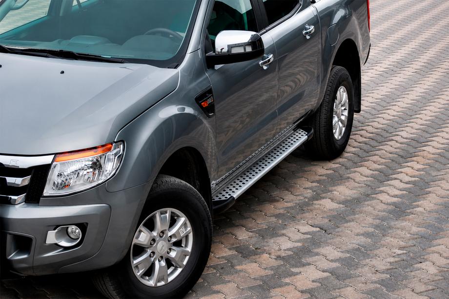 Ford Ranger 2011–2022 Progi Boczne Allmond Grey (2 szt., Aluminium) Image