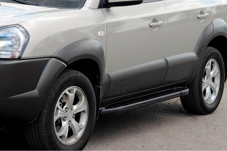 Hyundai Tucson JM 2004- Progi Boczné Allmond Black (2 szt., Aluminium) Image