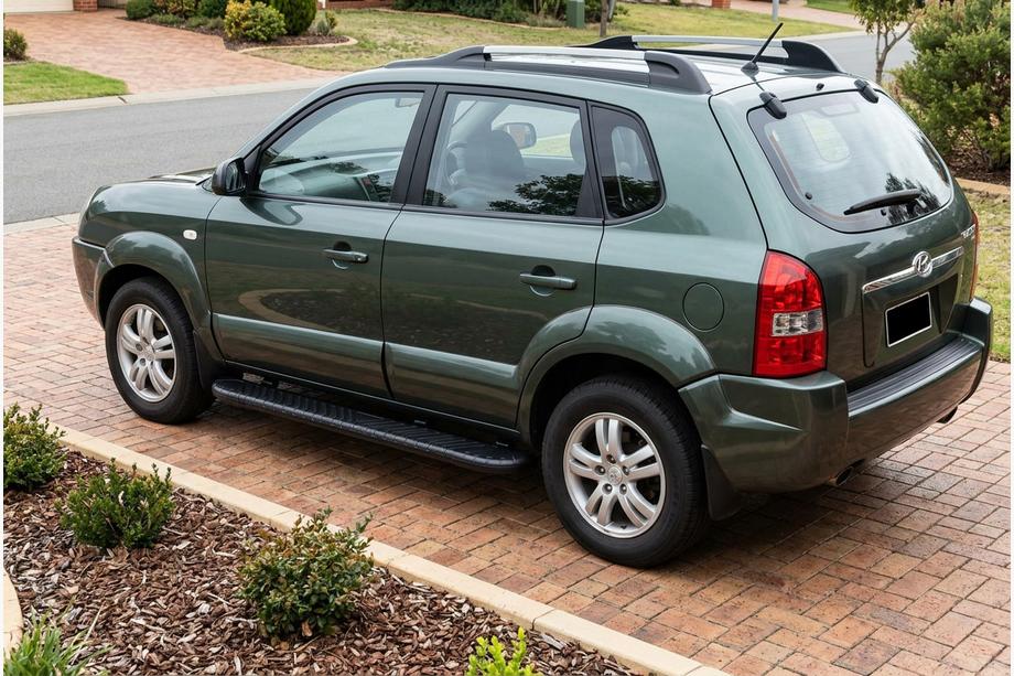 Hyundai Tucson JM 2004- Progi Boczné Bosphorus Black (2 szt., Aluminium) Image