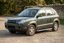 Hyundai Tucson JM 2004- Progi Boczne Tayga Grey (2 szt., Aluminium) zdjęcia 1