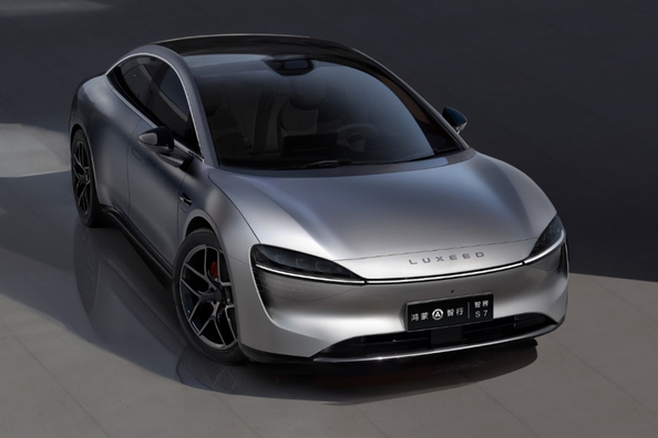 Recenzja Luxeed S7: Elektryczny sedan klasy premium