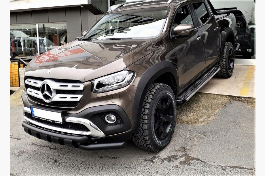 Mercedes X class 2017-2020 Przedni pałąk Gronder (czarny, 70mm) Image