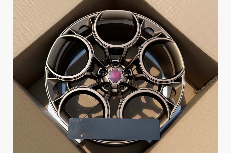 Alfa Romeo Stelvio 2016- Kute felgi OEM R21 V2 (zestaw 4 szt.) Image