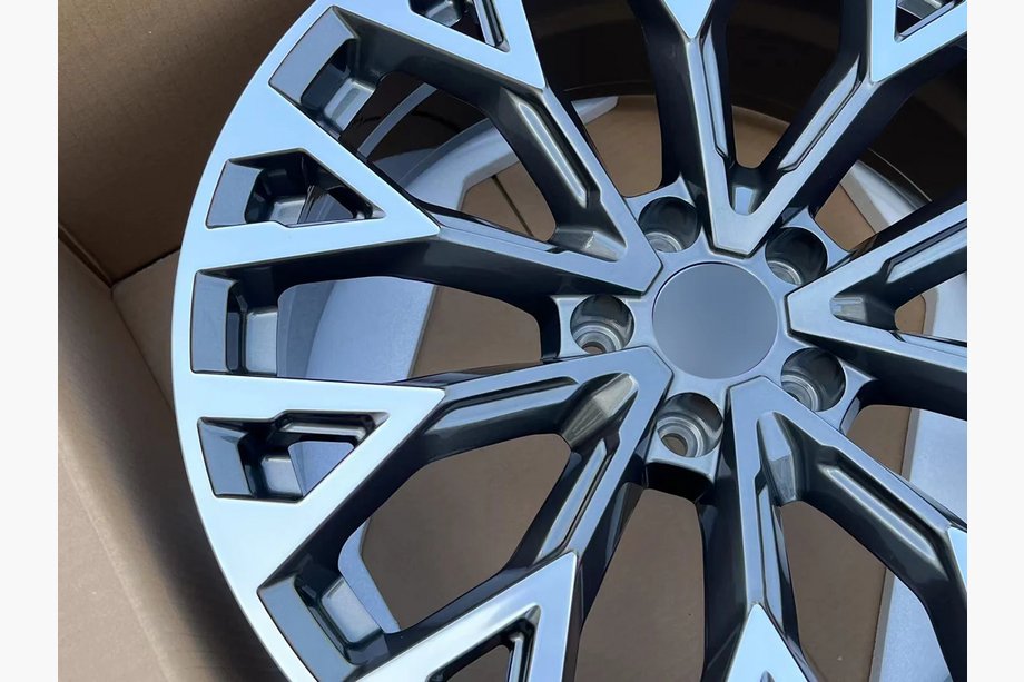 Audi A3 2020- Kute felgi OEM R19 (Zestaw 4 szt.) Zdjęcia 4