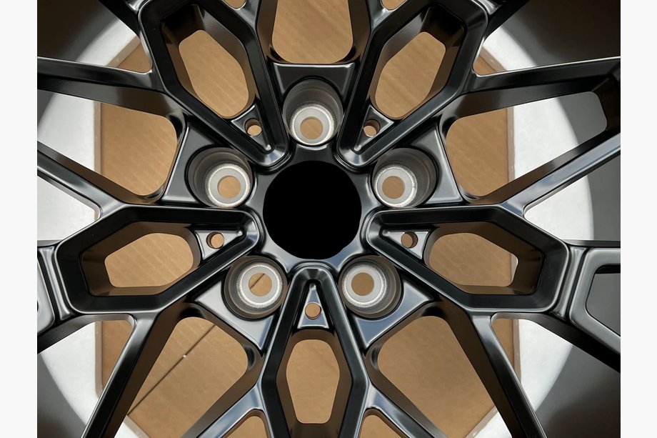 BMW 4 Series G22/23/26 2020- Kute felgi OEM R19 R20 V1 (Zestaw 4 szt.) Zdjęcia 9