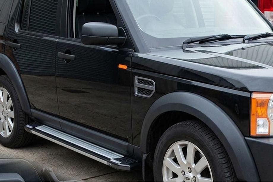 Land Rover Discovery III 2004–2009 Progi Boczné Rainbow (2 szt., Aluminium) Image