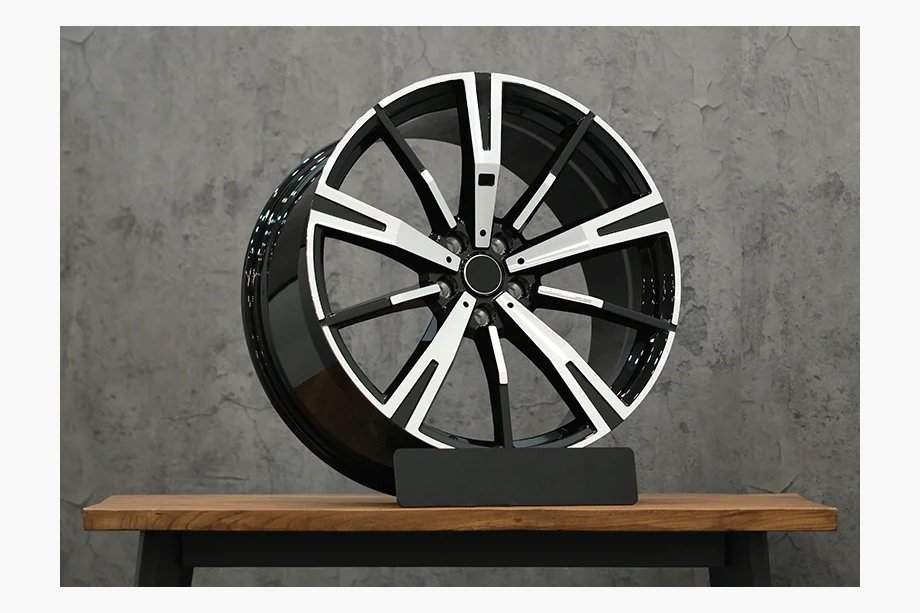 BMW 5/i5 Series G60/G60E/G61 2023- Kute felgi OEM R20 (Zestaw 4 szt.) Image