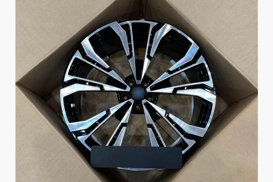 BMW X7 G07 2019- Kute felgi OEM R23 V3 (Zestaw 4 szt.) Image