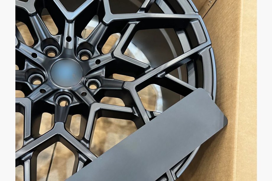 BMW 8 Series G14/G15/G16 2018- Kute felgi OEM R20 V3 (Zestaw 4 szt.) Zdjęcia 9