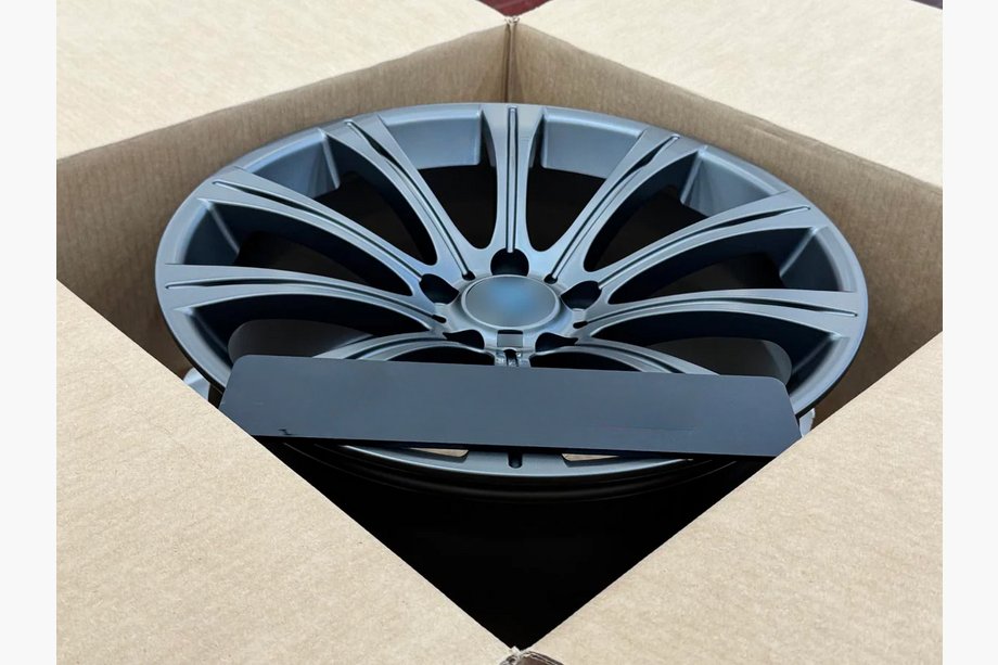 BMW 5 Series F10/F11 2010–2016 Kute felgi OEM R19 (Zestaw 4 szt.) Zdjęcia 6