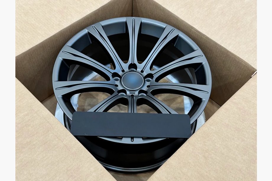 BMW 5 Series F10/F11 2010–2016 Kute felgi OEM R19 (Zestaw 4 szt.) Zdjęcia 4