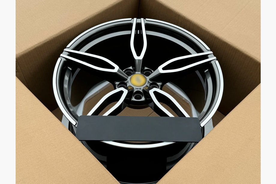 Ferrari 458 Italia 2009-2015 Kute felgi OEM R20 V2 (zestaw 4 szt.) Zdjęcia 5